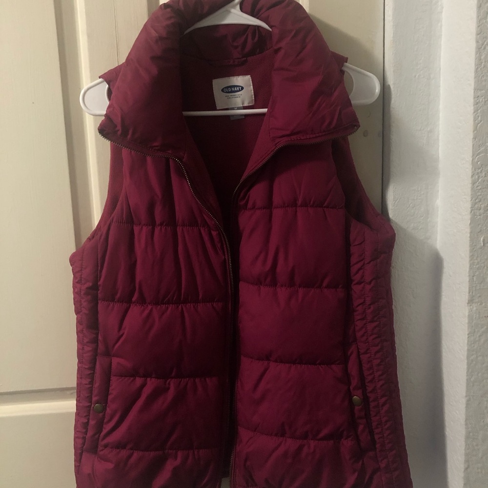 Old Navy Pink Vest, great condition!!